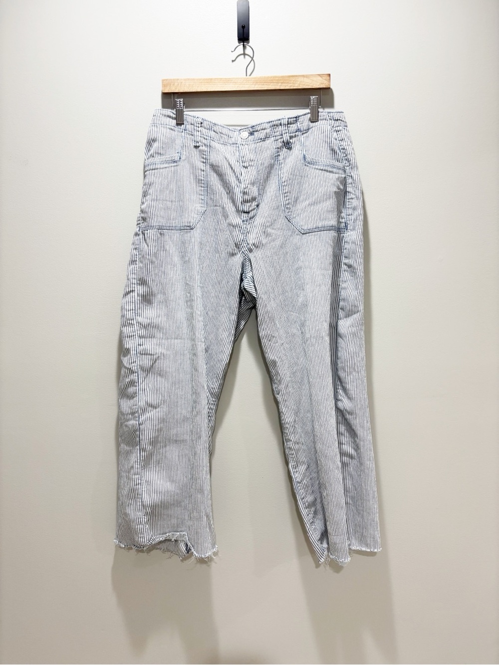 Kensie Blue & White Striped Wide Leg Pants High Rise Frayed Hem Size 32